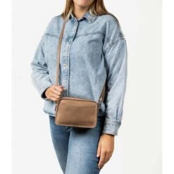 Cowboysbag Handbag Lymm Sand -Ospre Winkel image 1132