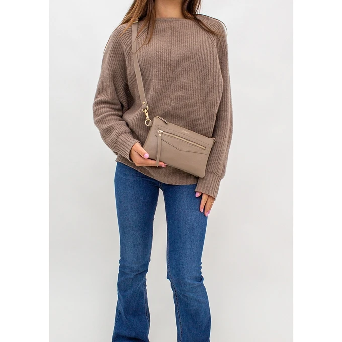 LouLou Essentiels Royal Nappa X-Body Taupe 4 LouLou Essentiels Royal Nappa X-Body Taupe - Afbeelding 2