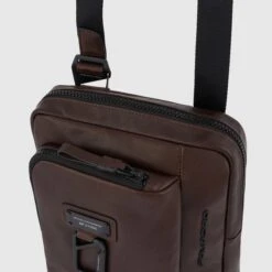 Piquadro Harper IPad Crossbody Bag Blue 13 Piquadro Harper IPad Crossbody Bag Blue -Ospre Winkel image 1773