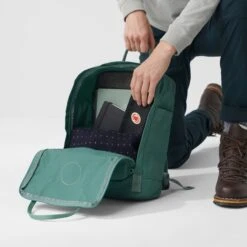 Fjallraven Kanken Frost Green-confetti Pattern -Ospre Winkel image 651